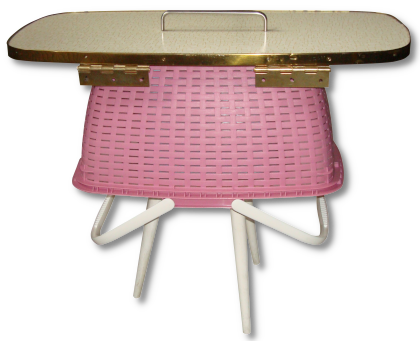 Tischchen, rosa, 2021